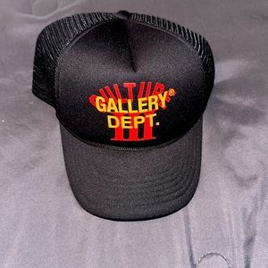 Gallery dept hat